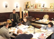  Ks. dr hab. Dariusz Klejnowski-Różycki podczas zajęć w Śląskiej Szkole Ikonograficznej w Zabrzu
