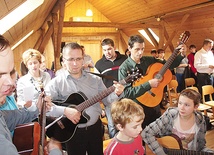 Przygotowania diakonii muzycznej do ewangelizacji w parafii MB Królowej Pokoju w Tarnowskich Górach