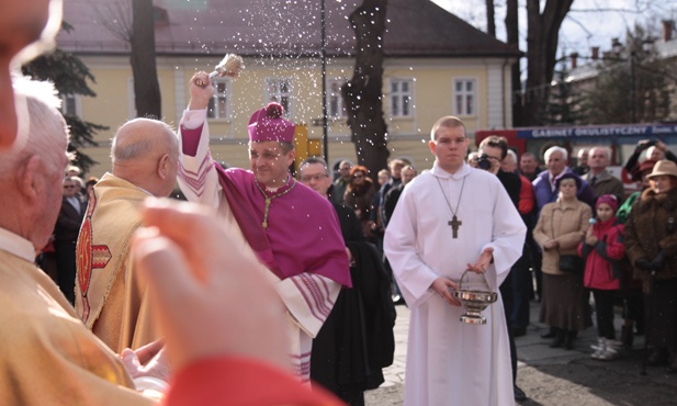 Ingres biskupa Romana Pindla w Żywcu