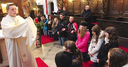  Rekolekcje dla młodzieży zawsze wskazują na najważniejszy cel w życiu każdego człowieka – Jezusa