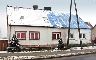  Aktualnie budynek jest zabezpieczony. Dzięki dokonanej ekspertyzie ustalono, że nie trzeba go wyburzać