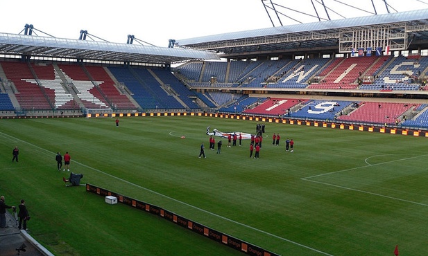 Kraków sprzeda stadiony Cracovii i Wisły?