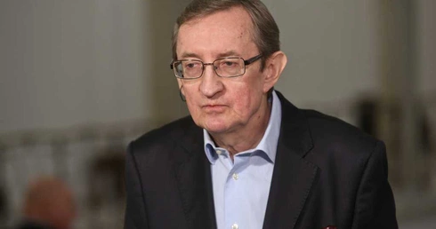 Który funkcjonariusz jest podejrzany ws. CIA?