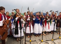 Akcję pomocy i odbudowy kościoła na Stecówce wesprą także "Grojcowianie"