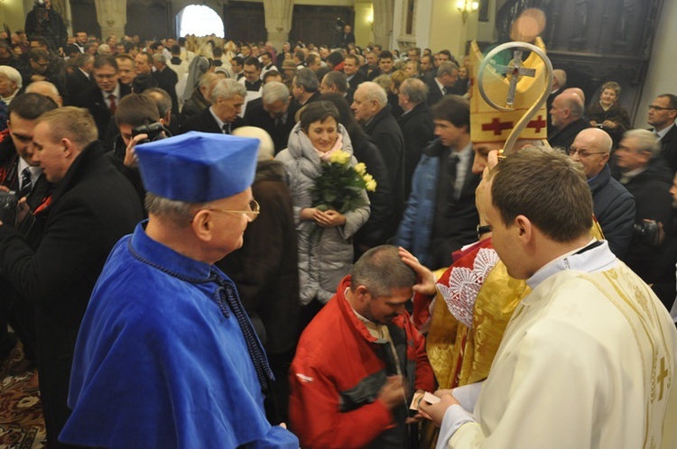 Święcenia biskupie - liturgia eucharystyczna