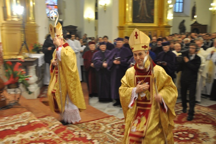 Święcenia biskupie - liturgia eucharystyczna