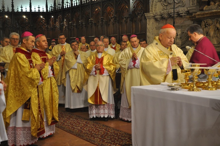 Święcenia biskupie - liturgia eucharystyczna