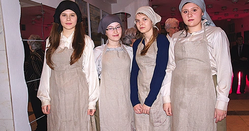  Młode aktorki podkreślają, że chcą pielęgnować historię i tradycję rodzinnego miasta
