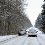 Mrozy i śnieżyce zagrażają życiu