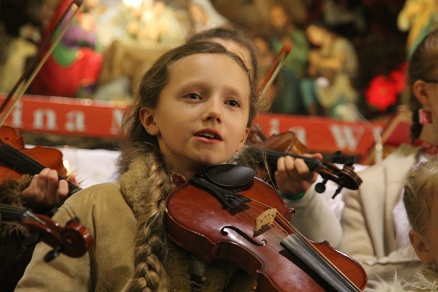 Koncert Józefa Skrzeka i górali dla Stecówki