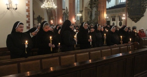 300 ofiarowanych Bogu