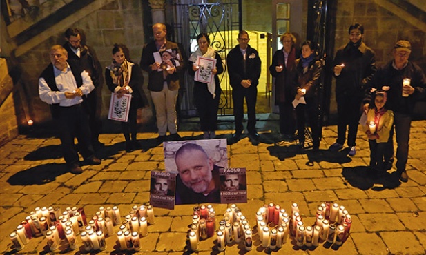 W kościele św. Józefa w Bejrucie 29 stycznia odbyło się czuwanie, podczas którego modlono się o uwolnienie porwanego pół roku wcześniej jezuity o. Paola Dall’Oglio
