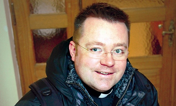  – Założyłem salezjańską organizację sportową na Łotwie – SALSOR. Chcę stworzyć oratorium i kafejkę dla dzieci. Mamy duże sale na plebanii, które czekają na remont od 15 lat. Wymieniamy kuchnie w domach dziecka, potrzeb jest wiele – mówi ks. Thomas Zielonka misjonarz z Łotwy. W styczniu odwiedził wspólnotę salezjańską na płockiej Stanisławówce, gdzie w 2003 r. złożył śluby wieczyste