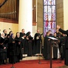  Śpiew na Mszy św. animował  chór międzyzakonny