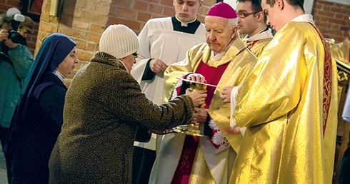 Mszy św. w konkatedrze św. Jakuba przewodniczył abp senior Edmund Piszcz