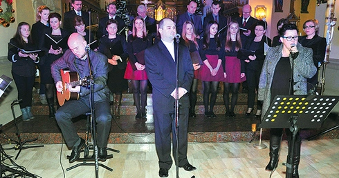  Trio „Na Trzy” i szczepanowski chór sanktuaryjny