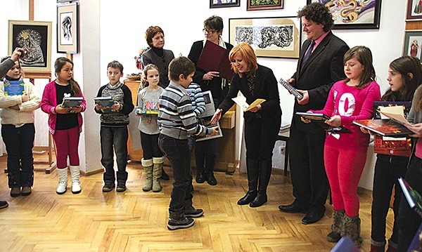  Nagrodę odbiera Kacper Maszkowski