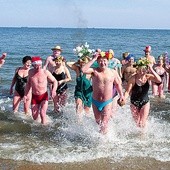  Noworoczne kąpiele morsów są okazją nie tylko do pokazania  hartu ducha i ciała, ale i świetnej zabawy