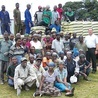 W pracach przy rozbudowie misji proboszczowi pomagają parafianie