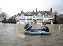 Powodzie w Wielkiej Brytanii - może być gorzej