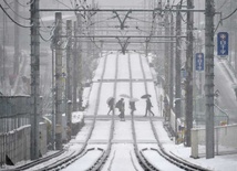 Już 12 ofiar śnieżyc w Japonii