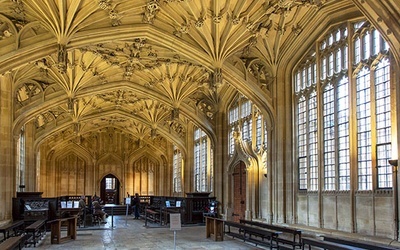 Divinity School, jedna z najstarszych sal w Oksfordzie. znana szerszej publiczności z filmów o Harrym Potterze 