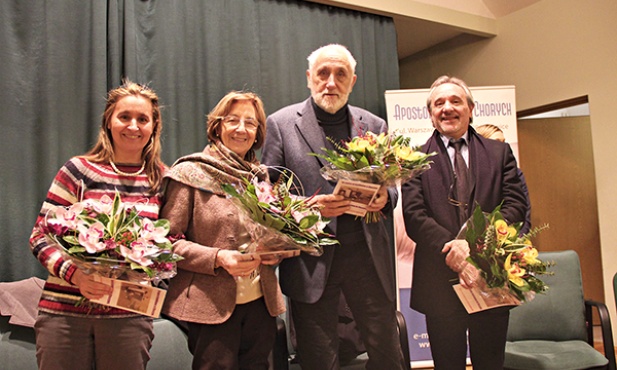  W Tychach z rodzicami i przyjaciółmi Chiary spotkali się młodzi archidiecezji. Na zdjęciu (od lewej): Chicca Coriasco, Maria Teresa i Ruggero Badano oraz Franz Coriasco