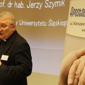 Ks. prof. Szymik o Bogu współcierpiącym