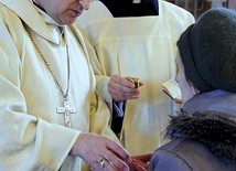 Podczas Mszy św. udzielono zgromadzonym sakramentu namaszczenia chorych
