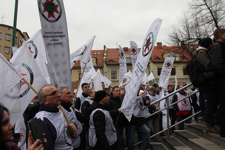 Protest ratowników górniczych