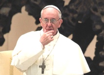 Papież Franciszek modli się za Ukrainę