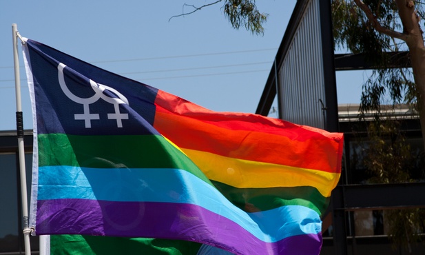 Ten raport oburzył homolobby