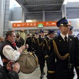 Powitanie Zbigniewa Bródki na Okęciu