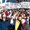 Ok. 500 osób wzięło udział w marszu poparcia dla aspiracji europejskich Ukrainy