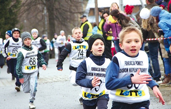  Spartakiada to nie tylko wydarzenie społeczne, ale również ważne doświadczenie sportowe dla najmłodszych