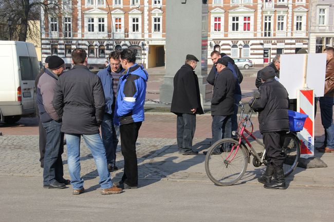 Protest rolników: Koniec z wyprzedażą polskiej ziemi