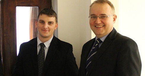 Krzysztof Błecha (z prawej) i Adam Tracz - to oni, autorzy książek o żywieckich Habsburgach, wymarzyli sobie film o Arcyksiężnej