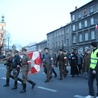 Na czele pochodu maszerowali członkowie Grupy Rekonstrukcyjno-Historycznej NSZ