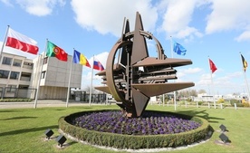 NATO potępia działania Rosji...