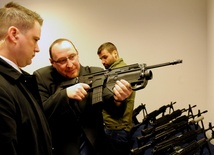 Specjaliści zapewniają, że broń produkowana w Radomiu należy do najnowocześniejszych na świecie