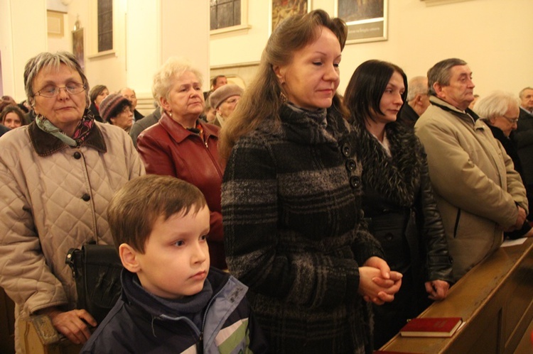 Poświęcenie Drogi Krzyżowej w Katowicach-Podlesiu