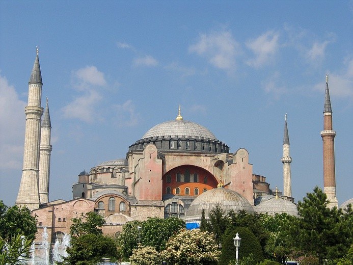 Protest Kościołów Europy po czytaniu Koranu w Hagia Sophia