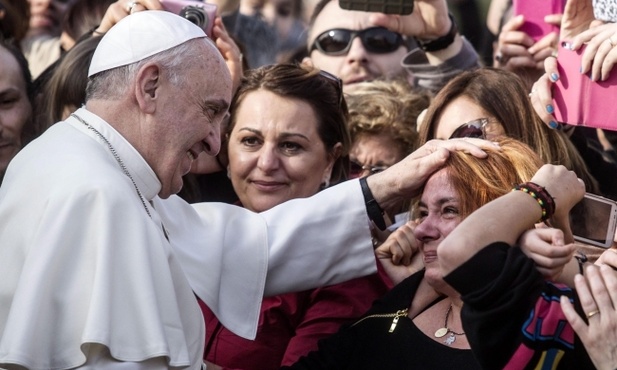 Franciszek: Miłosierdzie drogą pokoju