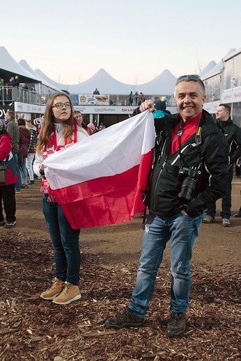 Polscy kibice znają Harrachov bardzo dobrze. Biało-czerwone barwy gościły pod skocznią przez wszystkie pucharowe dni