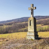 Cisza, pustka, wiatr. Setki kamiennych krzyży. Czy można wyobrazić sobie lepsze wielkopostne rekolekcje?