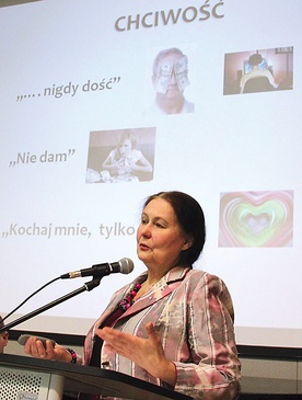  – „Nie chce mi się”, „już taki jestem”, „ty zawsze”... – grzechy główne to częste przyczyny małżeńskich konfliktów – mówiła prof. dr hab. Dorota Kornas- -Biela z KUL-u