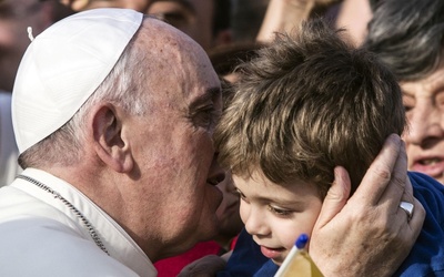 Papież: Nikt nie może zbawić się sam