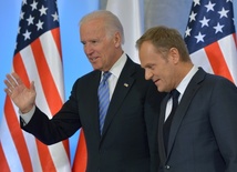 Tusk i Biden potępili aneksję Krymu