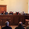 Opozycjoniści chcą zadośćuczynienia