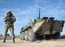 Ukraina: MON zezwolił żołnierzom na użycie broni